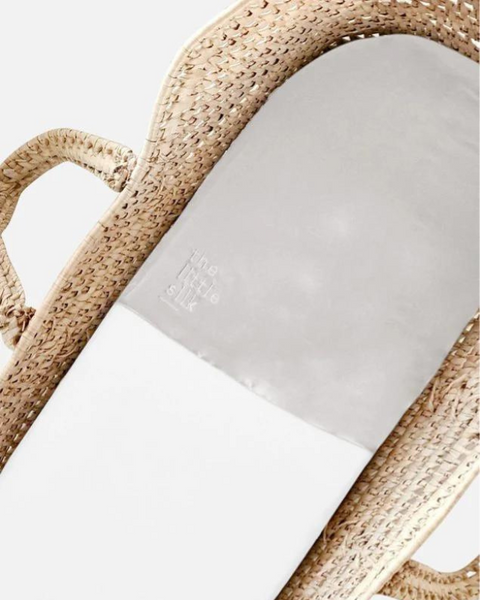 Drap housse en soie pour berceau et poussette Moise Adapte aux peaux sujettes a l eczema The Big Silk